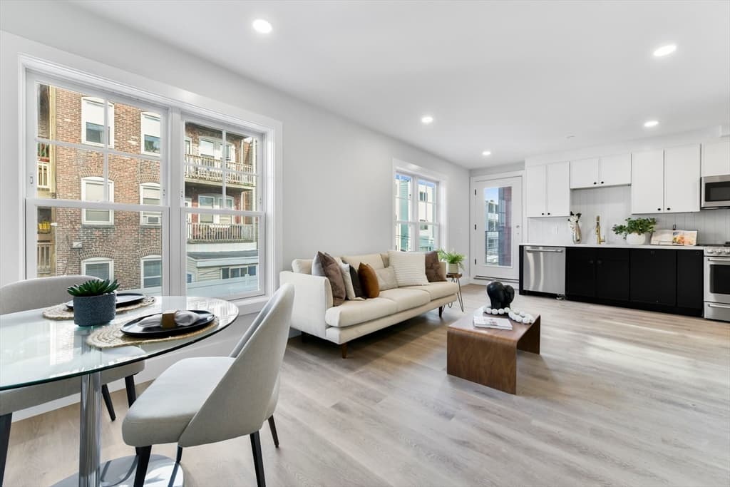 10 Geneva Street #7