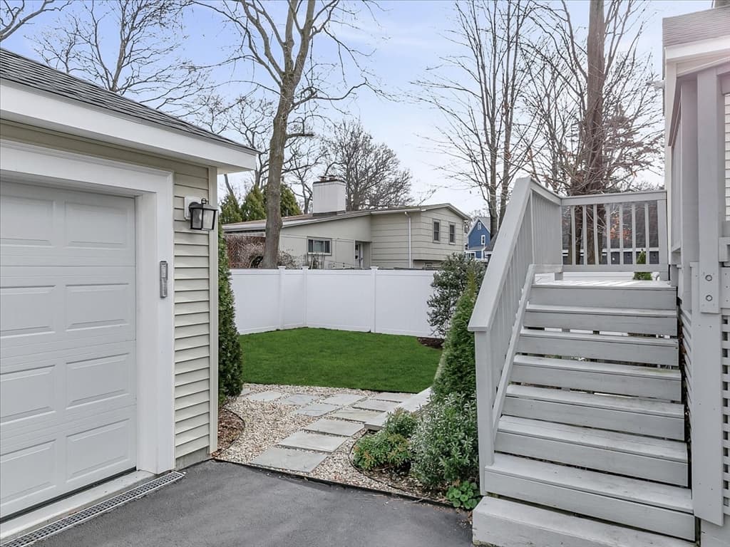 2031 Commonwealth Ave. photo 2