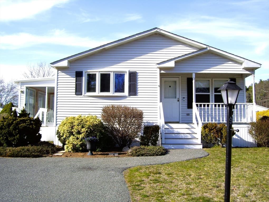 9 Silver Birch Lane photo 2