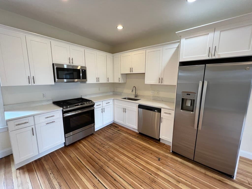 14 Humboldt Pl #1