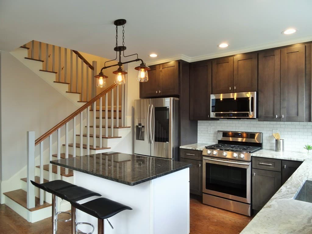 6-8 Rockwell Avenue #8 photo 3