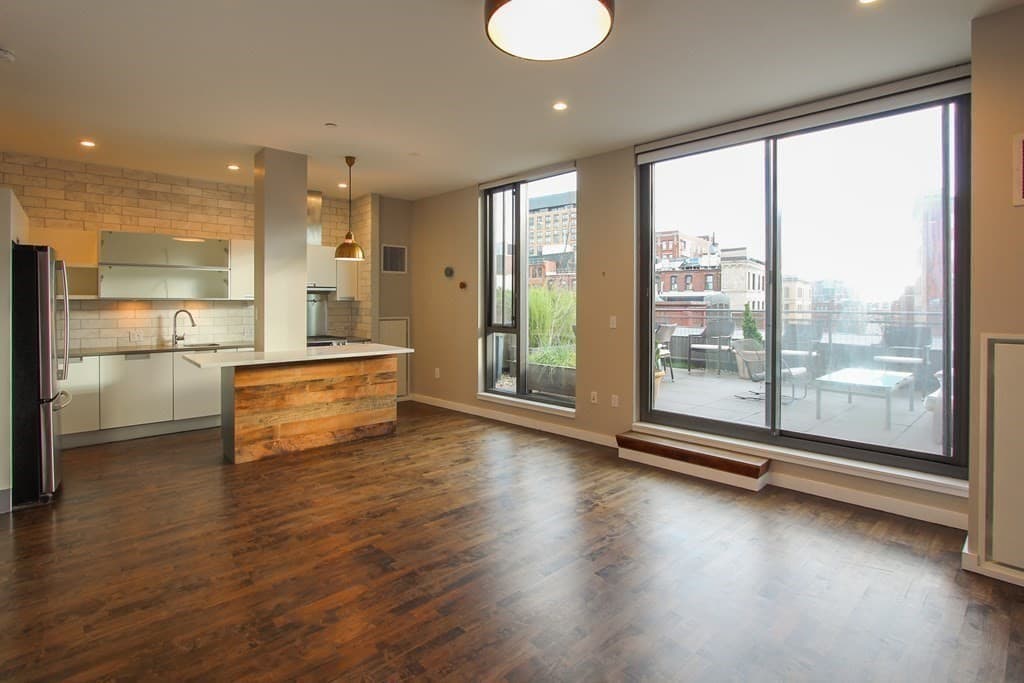 346 Congress Street #611 photo 3