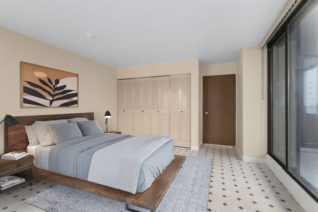 77 Adams St #610 photo 2
