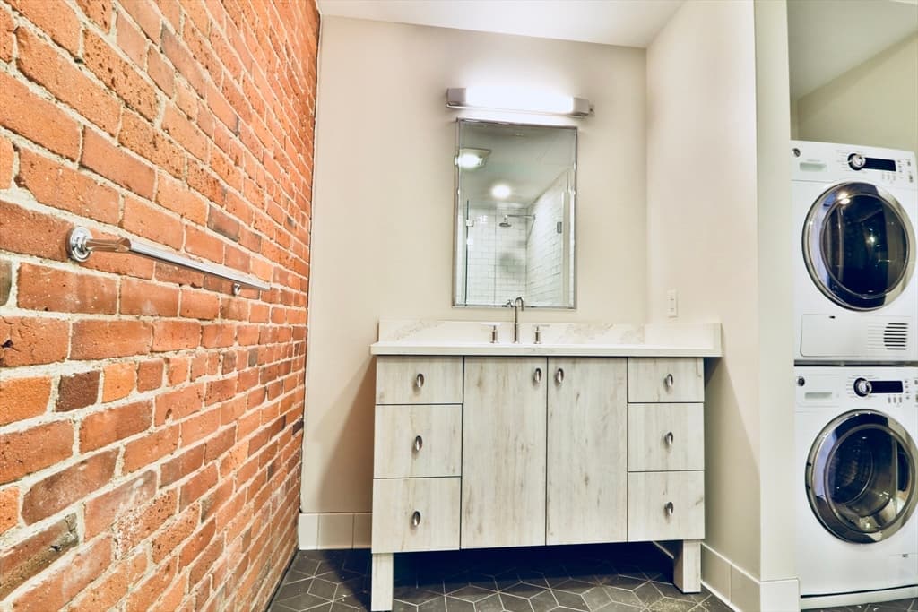 63 Melcher St #201 photo 5