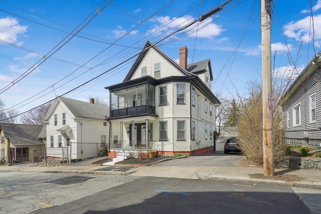78 Lancaster St photo 3