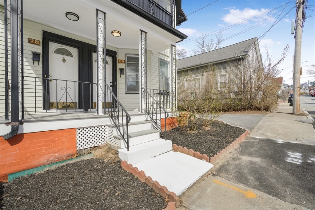 78 Lancaster St photo 5