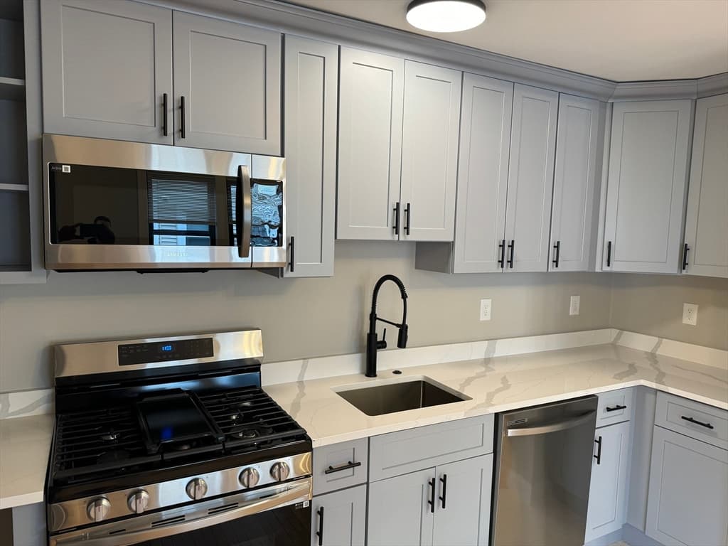 179 Highland St #2 photo 2
