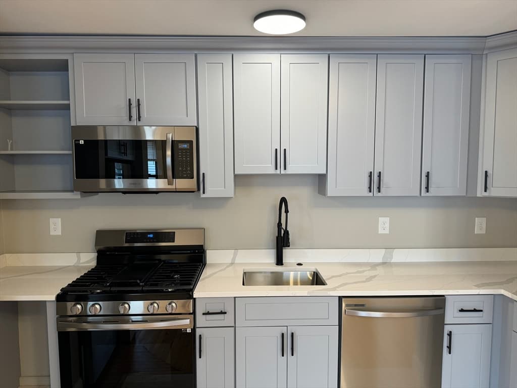 179 Highland St #2 photo 3