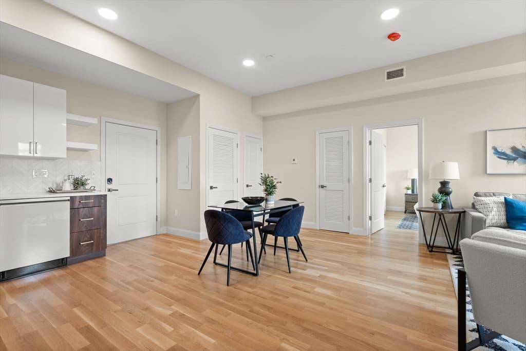 16 Taber Street #303 photo 3