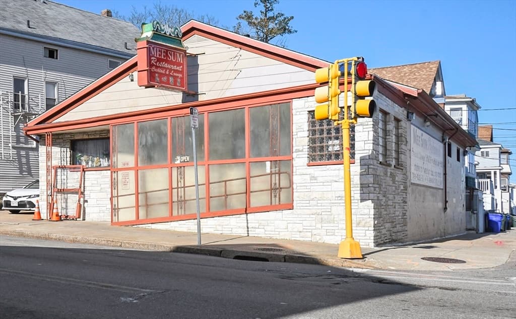 1819 South Main St