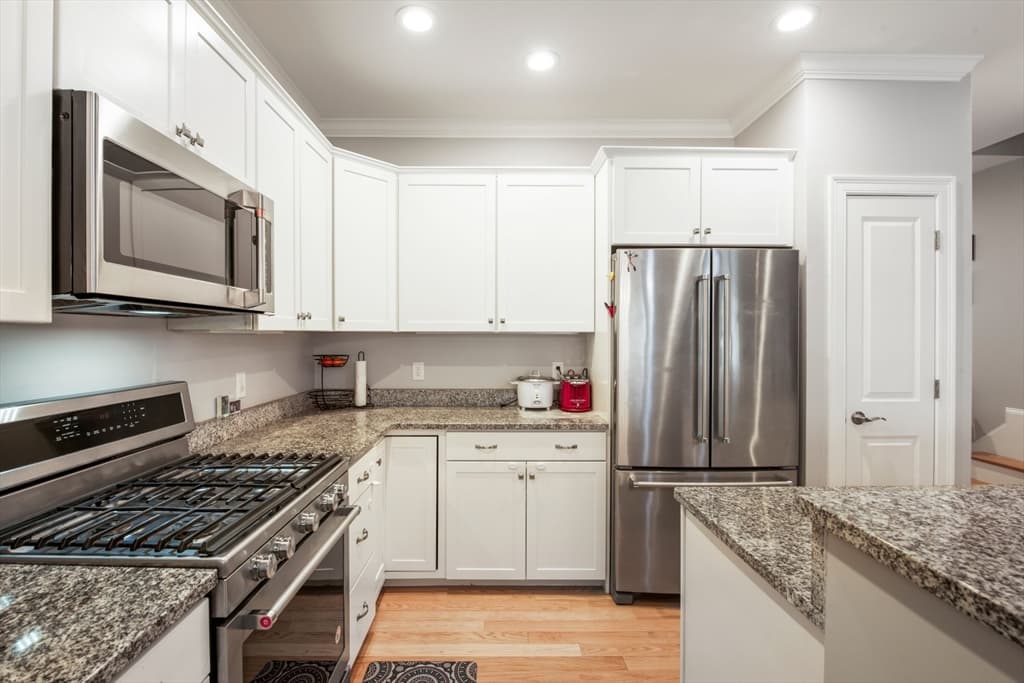 100 Baldwin Ave #23 photo 5