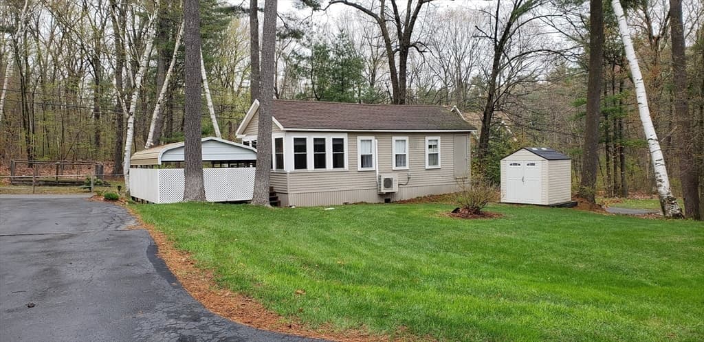 182 Fort Pond Inn Rd