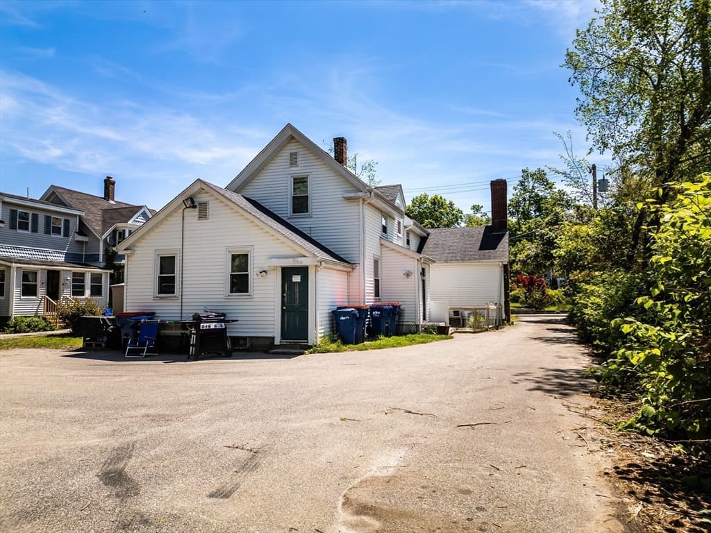13 Sawyer St photo 5