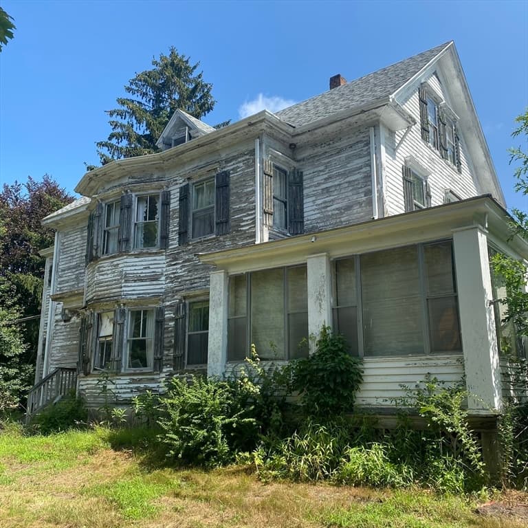 369 Tremont St photo 2