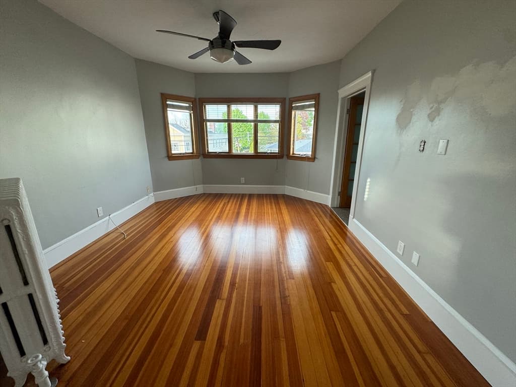 7 Orient Avenue #3 photo 3