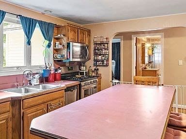 33 Oak Avenue #1 photo 3