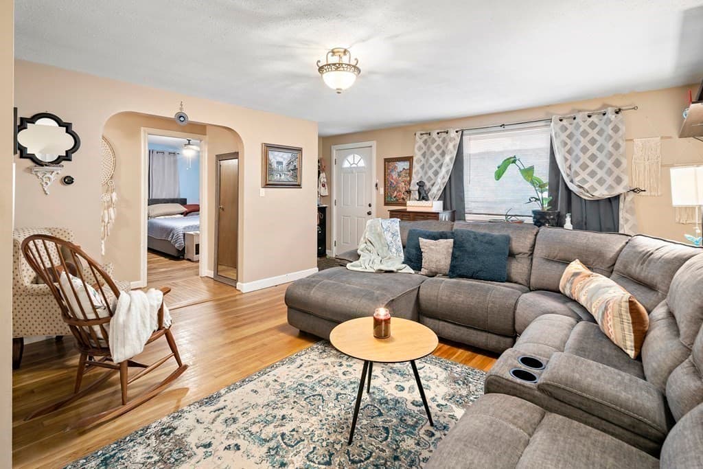 33 Oak Avenue #1
