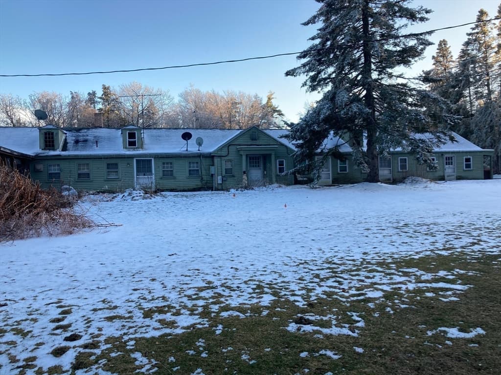 88 State Rd W photo 2
