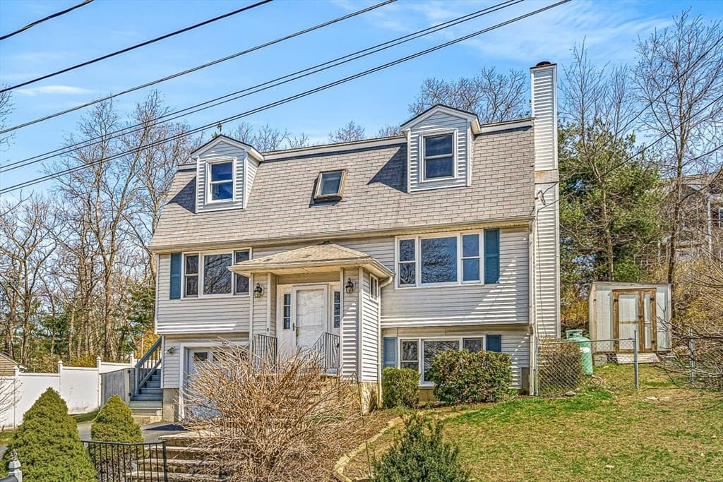 8 Waite Ave photo 2