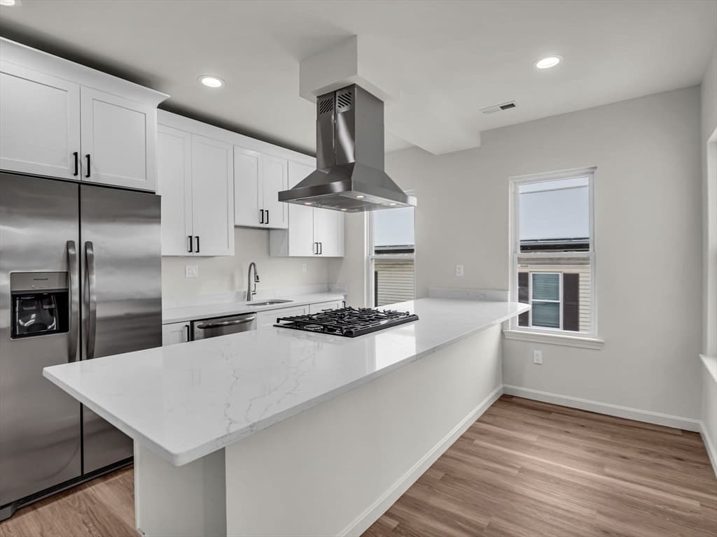 12 Alpine St #3 photo 5
