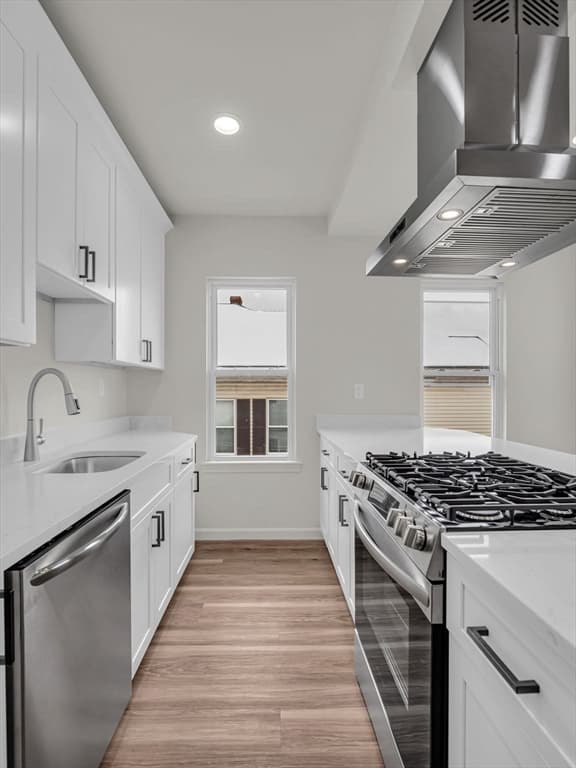 12 Alpine St #3 photo 4