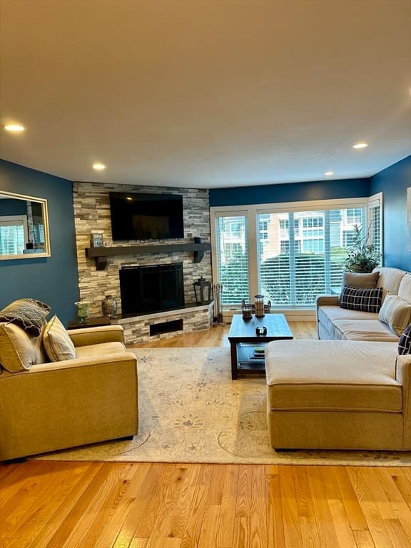 76 S Quinsigamond Ave #1 photo 4