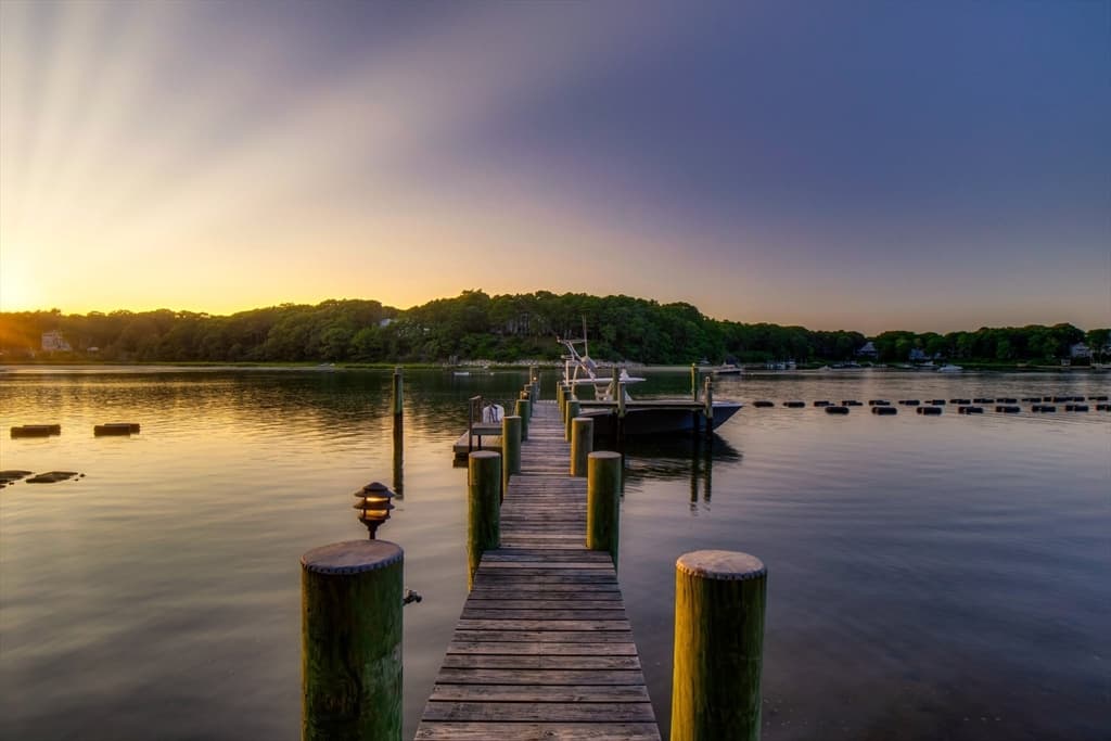 200 North Bay