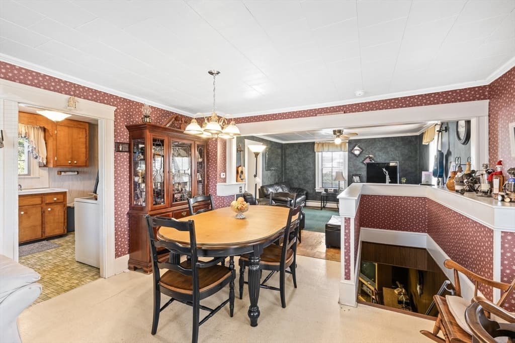 112 King St photo 5