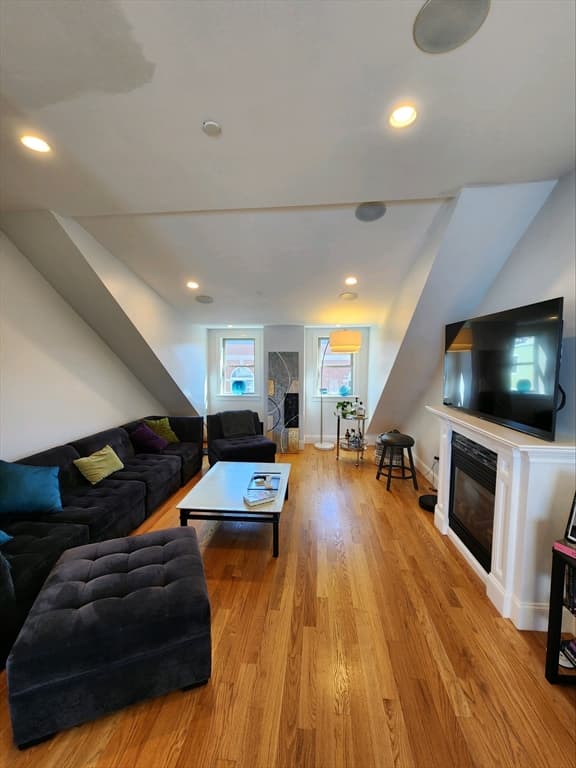 72 F St #2 photo 4