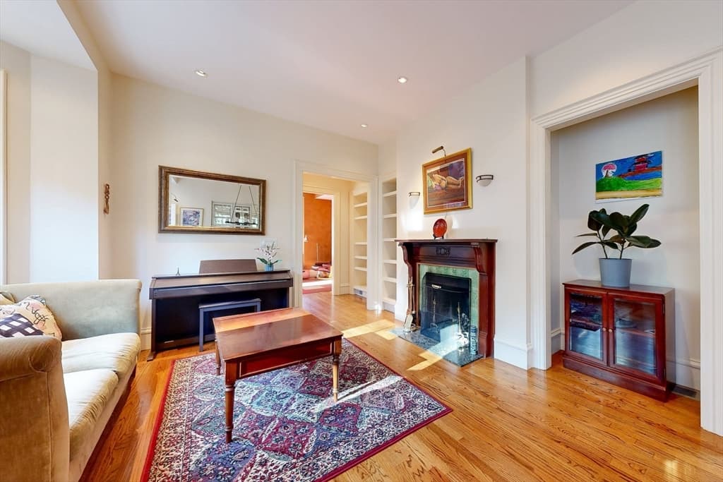 90 Highland Avenue photo 4
