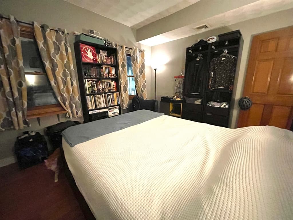 251 Saratoga #2 photo 5