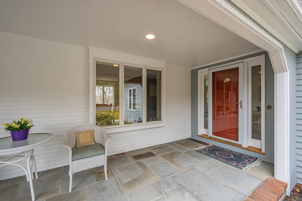 4 Waterside Dr photo 5
