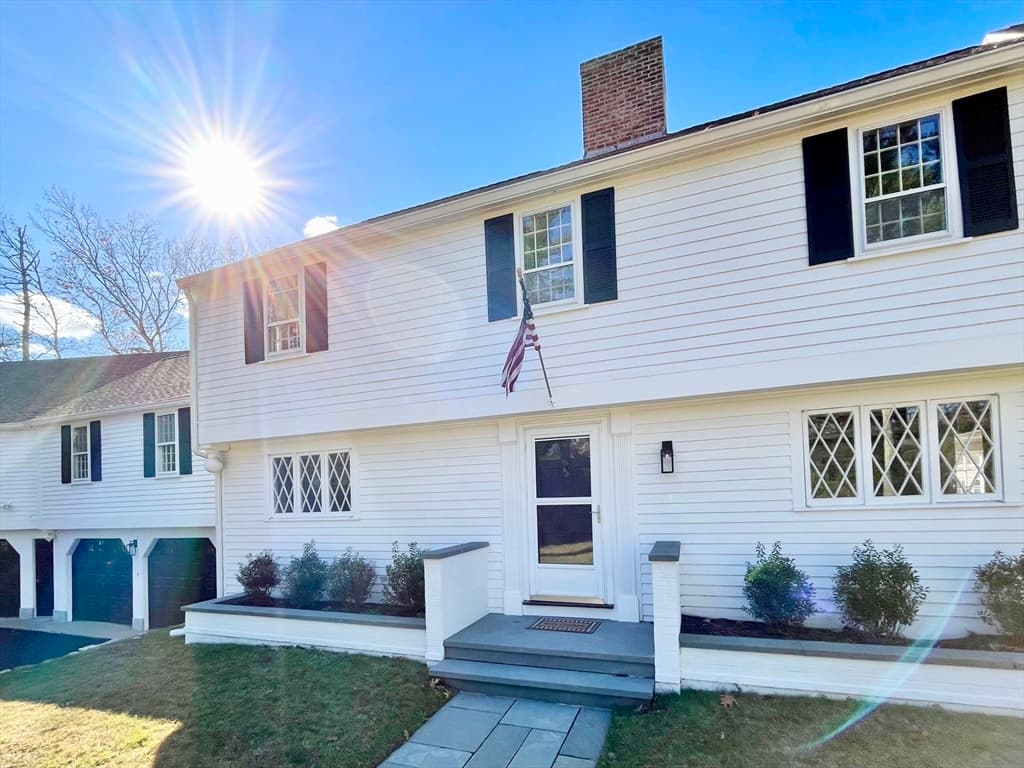 124 Evergreen St