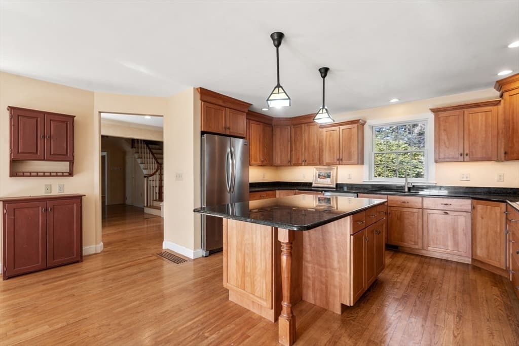 34 Brush Hill Ln photo 2