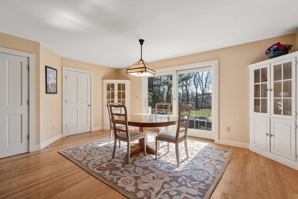 34 Brush Hill Ln photo 4