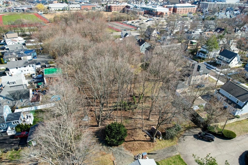 12 Adeline Pl photo 4
