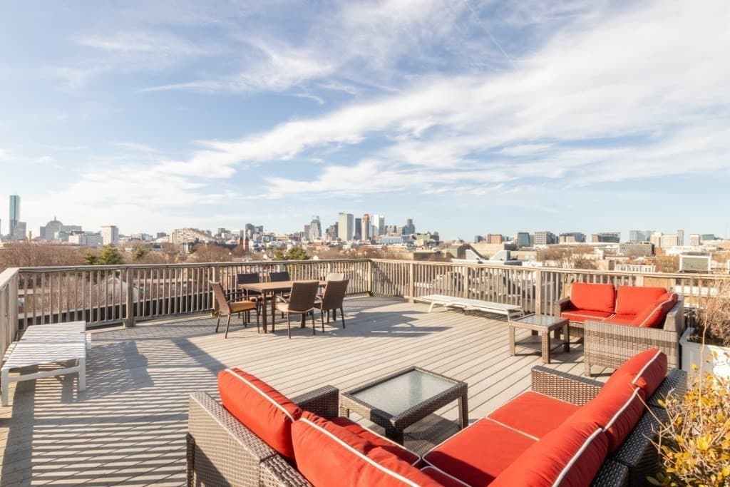 120 W 7th St #503