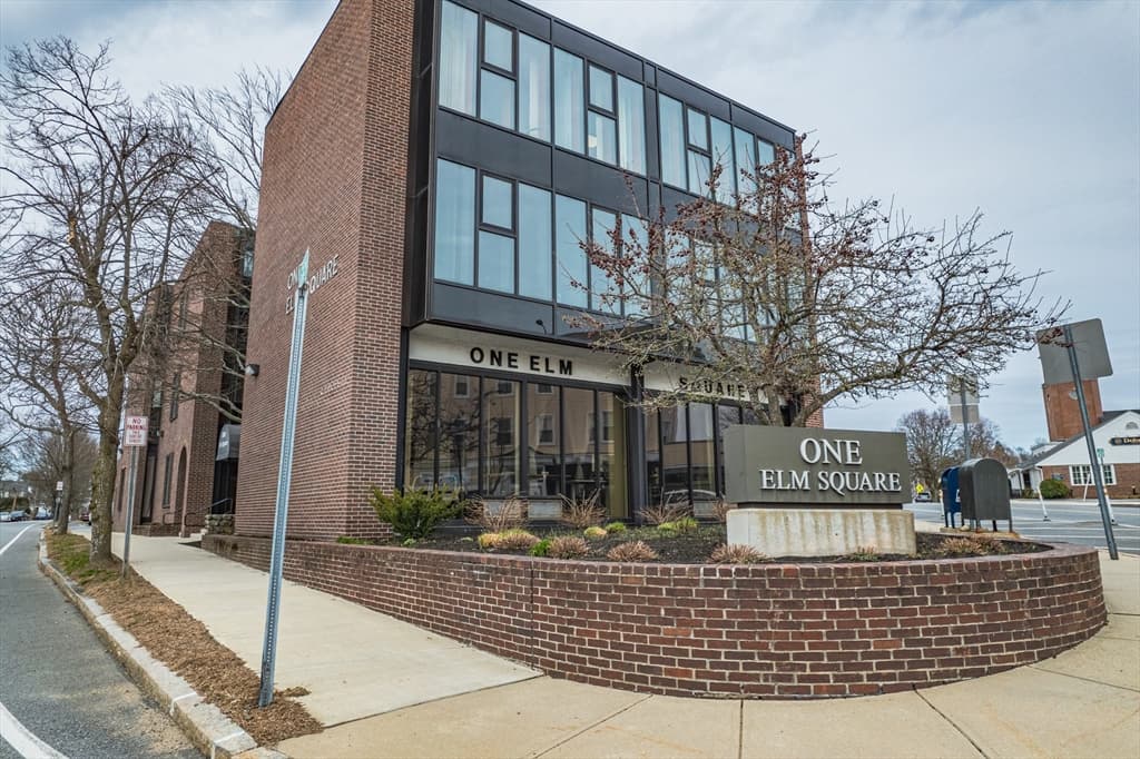 1 Elm Square #1A2