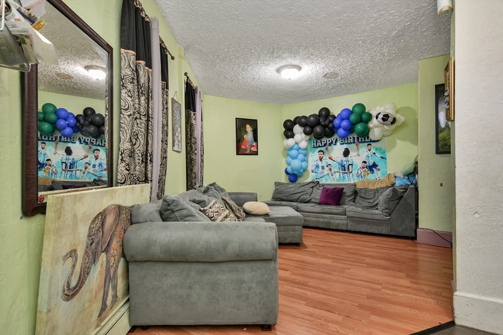 152 Cross Street photo 5