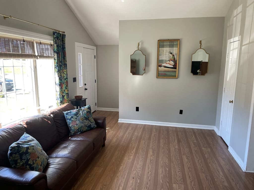 43 Mary Ellen Drive photo 5