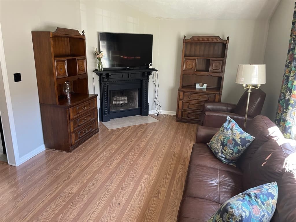 43 Mary Ellen Drive photo 4