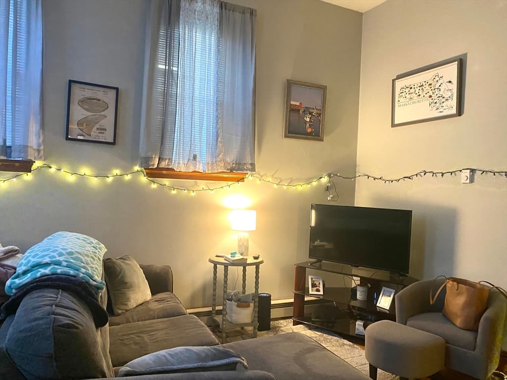 1666 Commonwealth Ave #11 photo 5