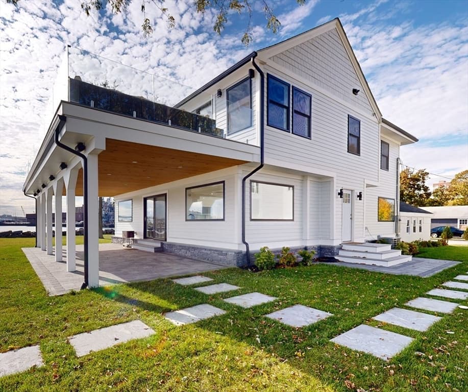 15 Edwards Ln photo 2
