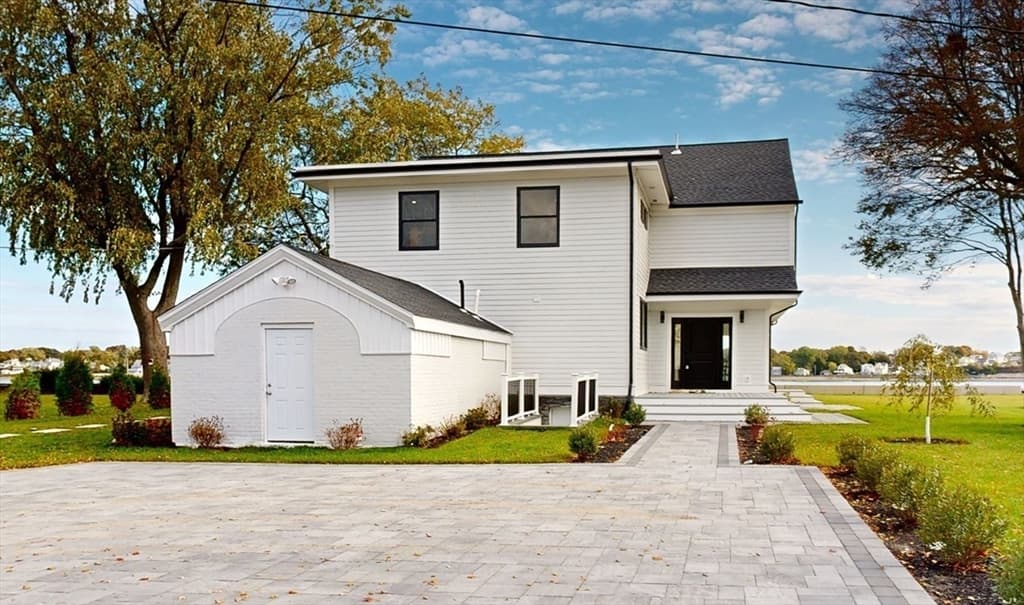 15 Edwards Ln photo 4