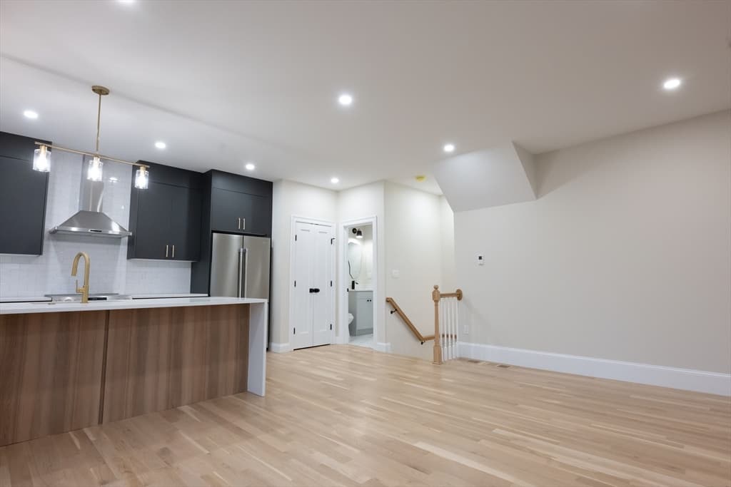 339 Quarry St #2 photo 2