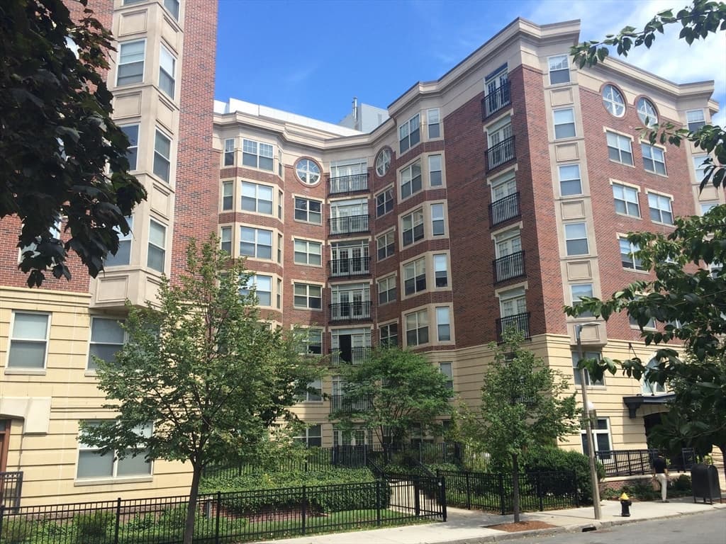 75 Peterborough #604