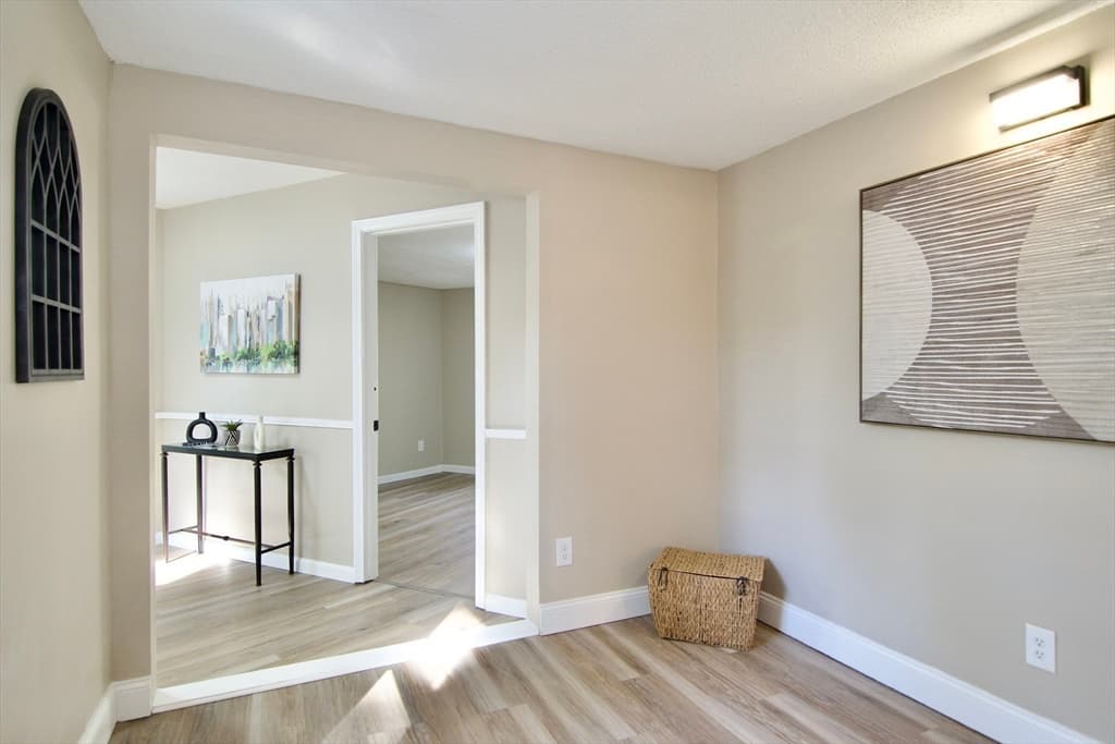 153 Piney Ln photo 4