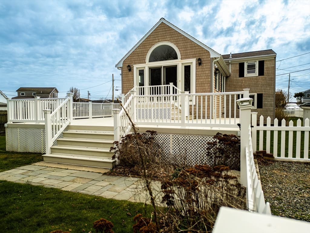46 Tony St photo 3