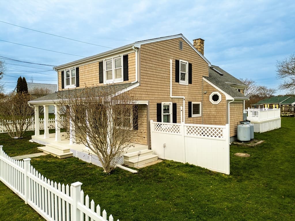 46 Tony St photo 4