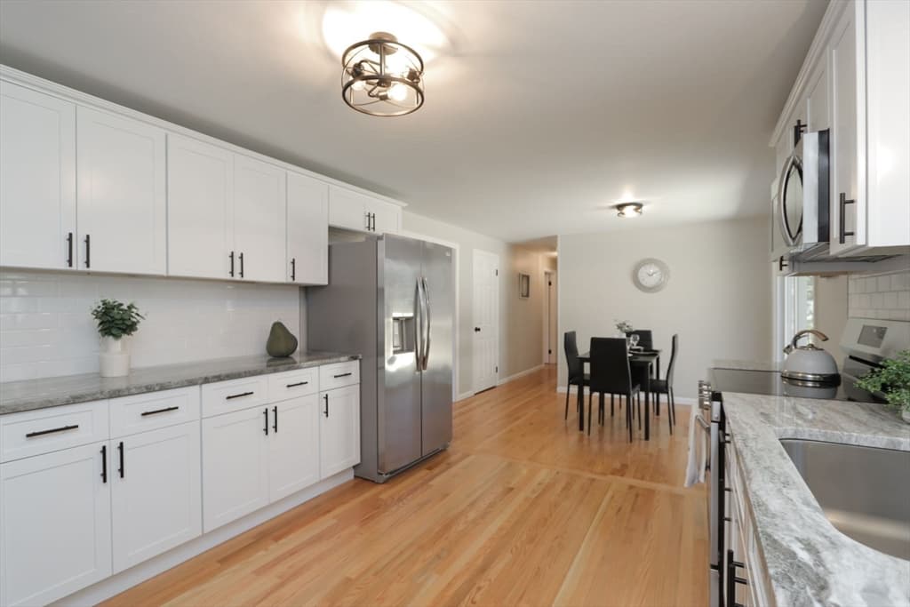 11 Brookhaven Dr photo 5